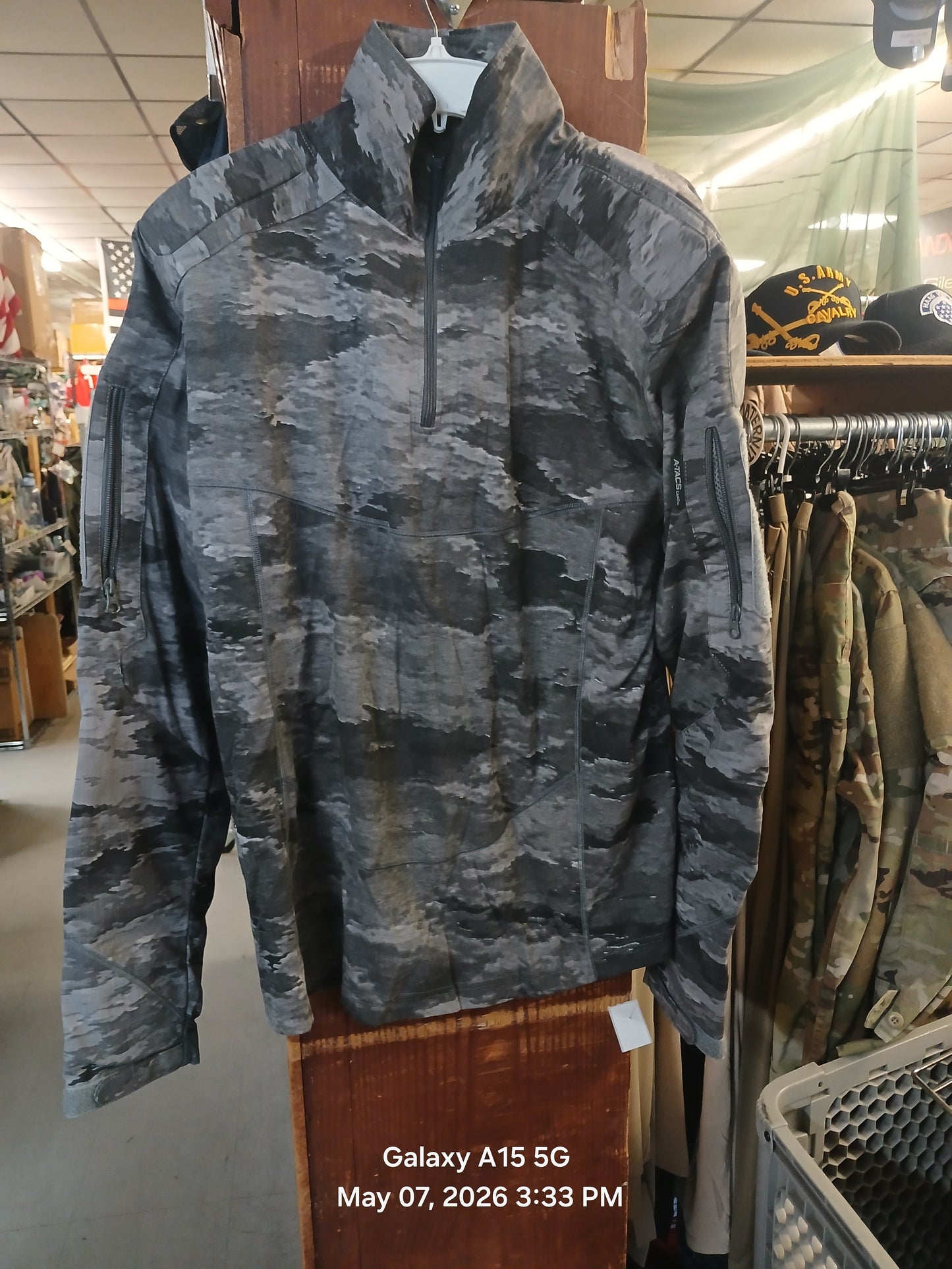 SURPLUS BLACK ATACS SHIRT SZ MEDIUM